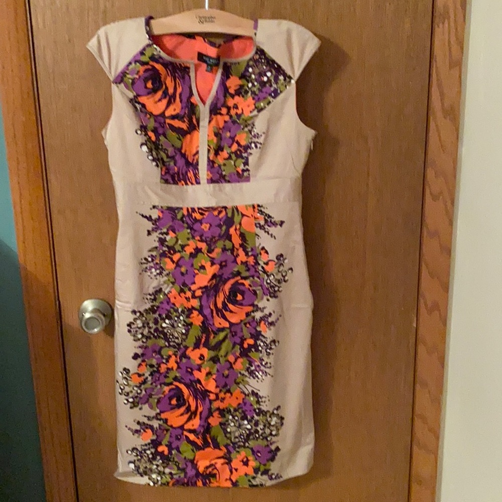 Fully lined Multi floral with tan dress size 6